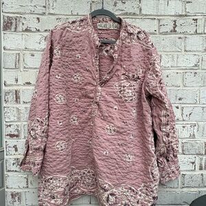 Magnolia Pearl Blockprint Idgy Boyfriend style Top